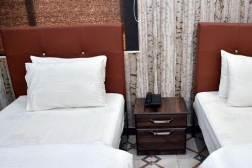 Diplomat Inn Karachi Exterior foto